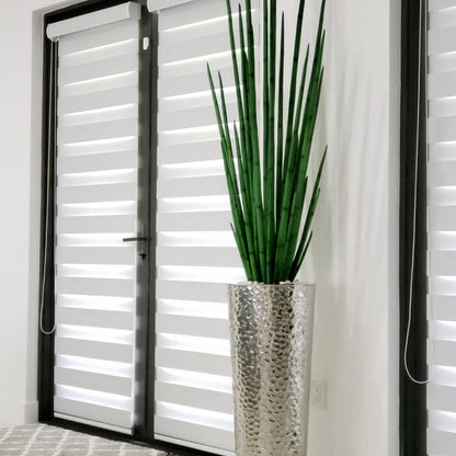 Hammered Cone with 4ft Snake Grass